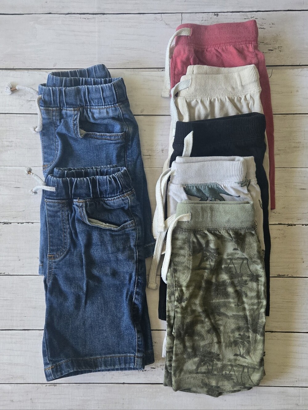 7 Boys Pull-On Shorts, Size 5
